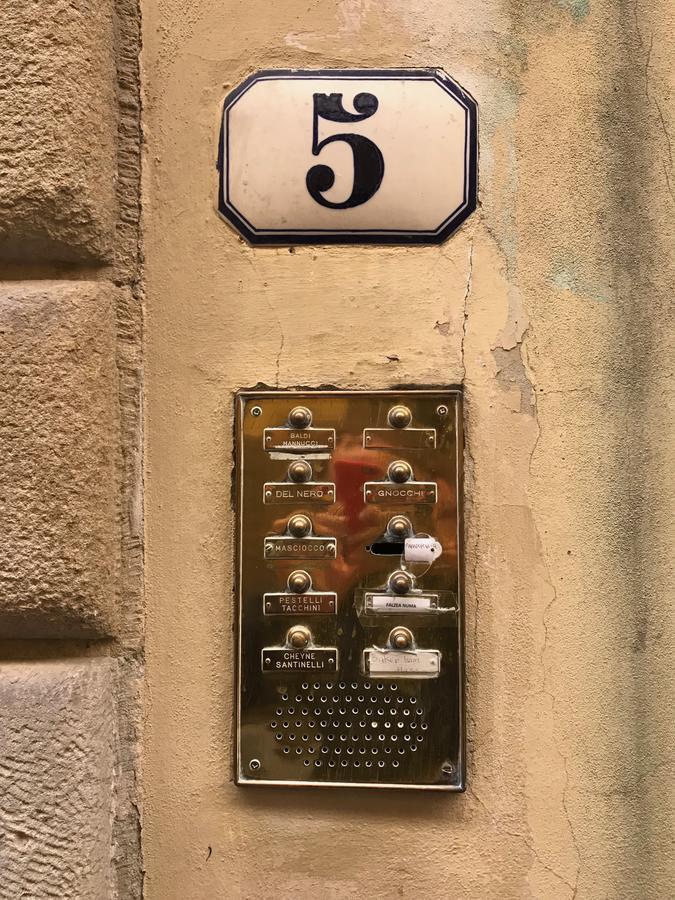 פירנצה Authentic Flat In The City Center מראה חיצוני תמונה